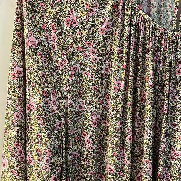 H&M dress - Picture 3 of 3